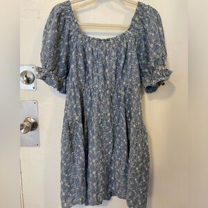 Embroidered cottage core dress - with pockets